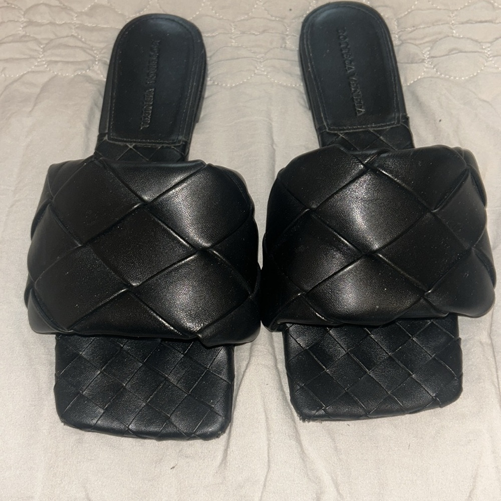 Bottega Veneta Black Woven Women's Sandals